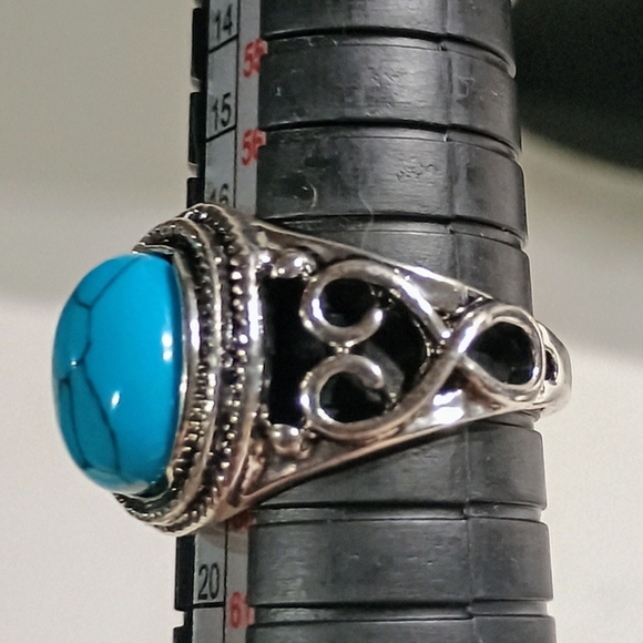 Silver Turquoise Ring - Picture 2 of 5